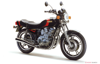 Сборная модель 4G0 Yamaha XJ400, plastic modelkit 1980
