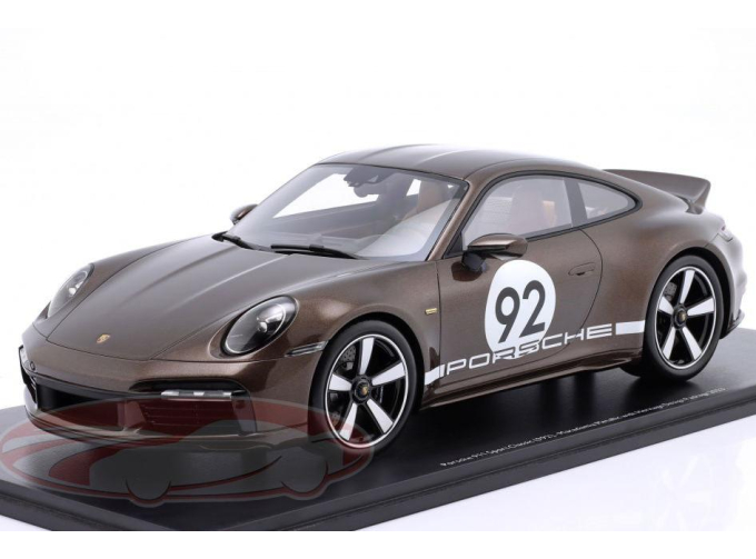 PORSCHE 911 (992) Sport Classic Coupe Heritage Design Package (2023), macadamia metallic