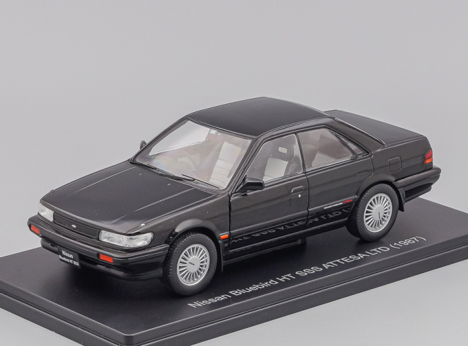 NISSAN Bluebird HT SSS ATTESA LTD (1987), black