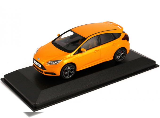 FORD Focus ST (2012), tangerine scream