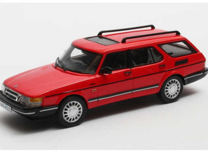 SAAB 900 Safari 1990 Red