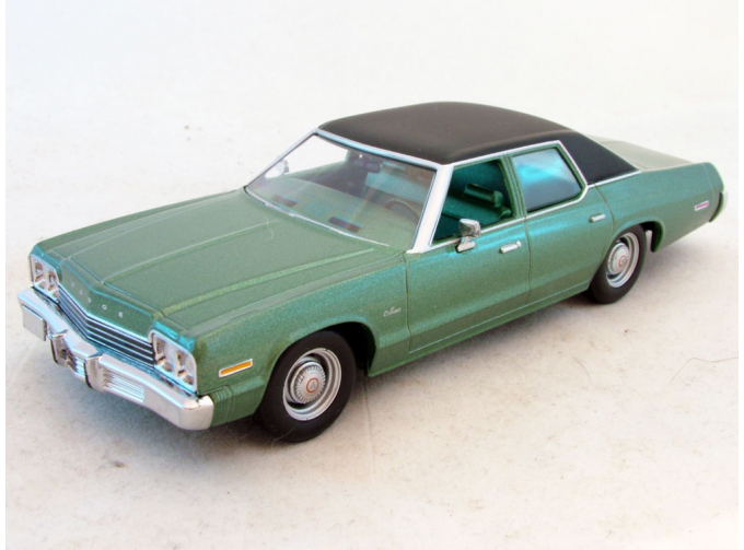 DODGE Monaco (1974), green met