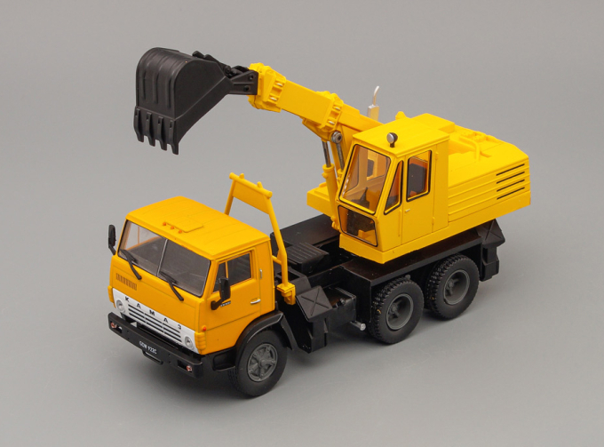 КАМАЗ 5511 KOPARKA EO-3532, Kultowe Ciezarowki PRL-u 57