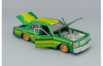 1987 Chevrolet Caprice Lowrider, Green metallic/yellow