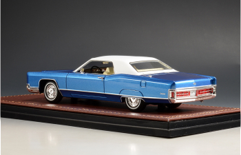 LINCOLN Continental Coupe (1970) Medium Blue Irid