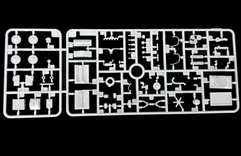 Сборная модель sWS 60cm Infrared Searchlight Carrier ‘UHU’
