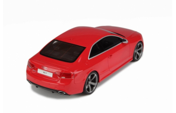 Audi RS5 Coupe (red)