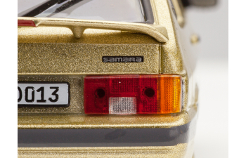 ВАЗ-2113 Lada Samara II (Лада Самара 2) Тринашка (2004), бежевый металлик