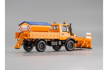 MERCEDES-BENZ Unimog 1300 L Schneepflug, orange