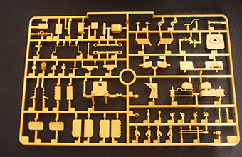 Сборная модель WWII German StuG III Ausf C/D with 75mm StuK 37/L24 & 75mm StuK40/L48 (2 in 1)