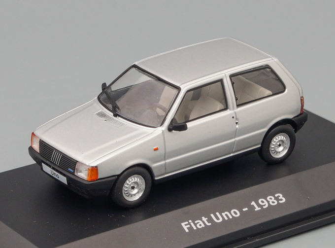 FIAT Uno (1983), silver