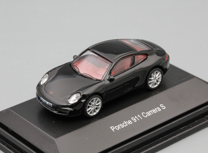 PORSCHE 911 Carrera S, black