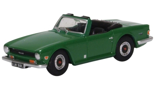 TRIUMPH TR6 (1972), green