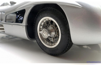 MERCEDES-BENZ W 196R Stromlinie with original signature, Hans Herrmann (1954/55), silver