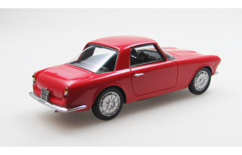 ОСКА 1600 GT купе производства Фиссоре (1961), красный