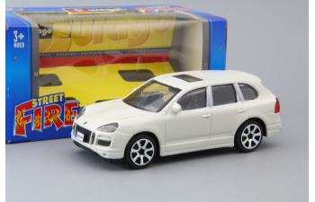 PORSCHE Cayenne Turbo, white