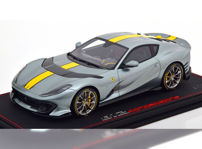 FERRARI 812 Competizione (2021), light grey-metallic