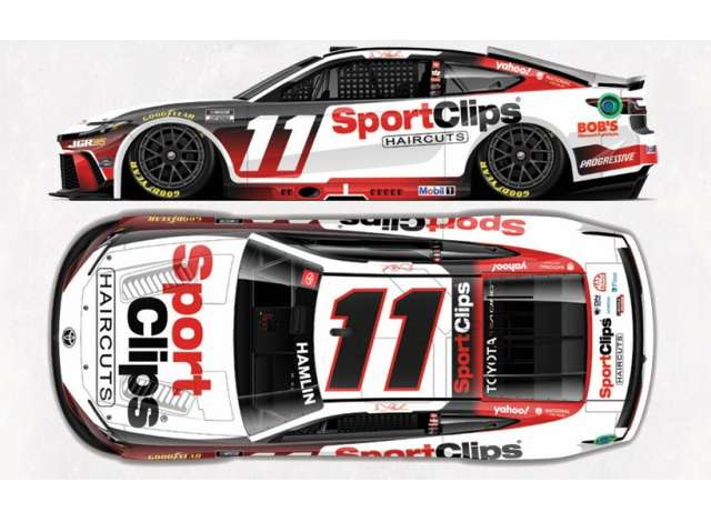 TOYOTA Camry XSE #11 Denny Hamlin *Sport Clips*, white/red/black 2026
