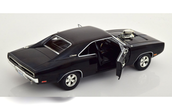 DODGE Charger with blown engine (1970), black