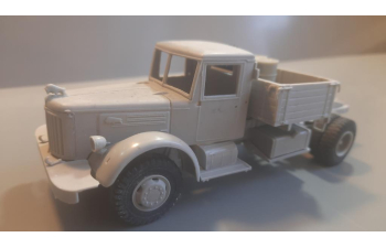 Сборная модель Минский-200 тягач, кабина с зубром