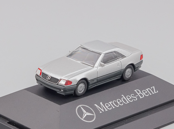 MERCEDES-BENZ 500 SL, silver (открывается капот)