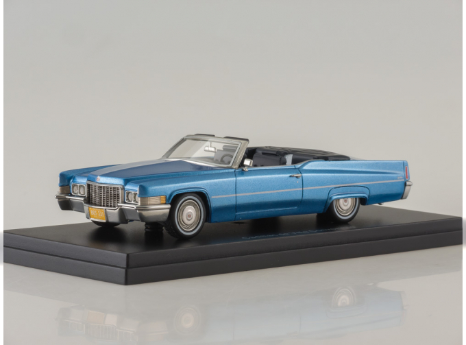 CADILLAC Coupe de Ville Convertible (1970), metallic light blue