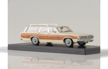 FORD LTD Country Squire (1968), light beige/wood Optics