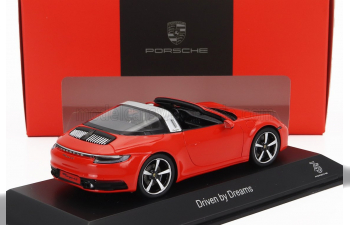 PORSCHE 911 992 Targa 4s (2023), Lava Orange