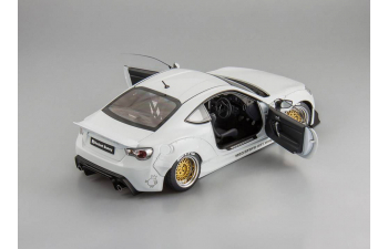 TOYOTA 86 Rocket Bunny, white