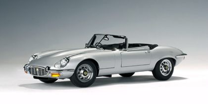 JAGUAR E Type Roadster Series III V12, silver