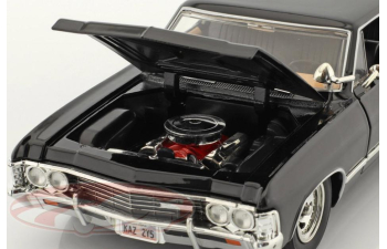 CHEVROLET - IMPALA SPORT SEDAN WITH DEAN WINCHESTER FIGURE 1967 - SUPERNATURAL JOIN THE HUNT
