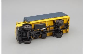 МАЗ 53352 бортовой с тентом (1977-1990), желтый