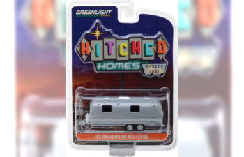 кемпер-трейлер AIRSTREAM Double-Axle Land Yacht Safari 1971