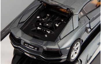 LAMBORGHINI Aventador LP700-4 (2011), grey mettalic