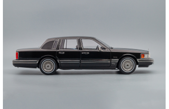 LINCOLN Town Car (1990), black