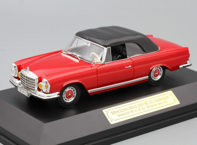 MERCEDES-BENZ 280 SE 3,5 Cabriolet, red / black