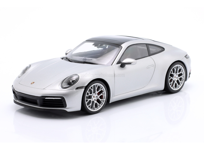 PORSCHE 911 992 Carrera 4s Coupe (2023), silver