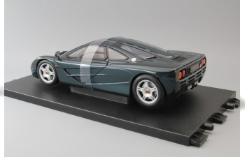 McLaren F1 GTR Road Car (1996), green metallic