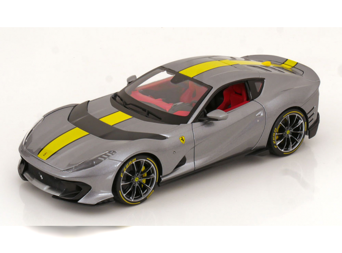 FERRARI 812 Competizione (2021), Grigio Coburn Yellow - Grey Met