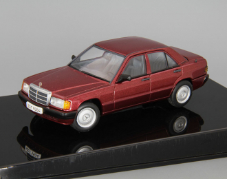 MERCEDES-BENZ 190E 2.0, almandin rot metallic