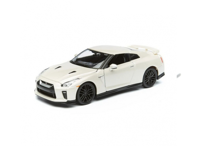 NISSAN GT-R, white