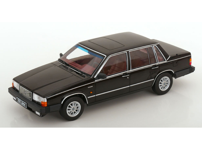 VOLVO 760 (1985), black