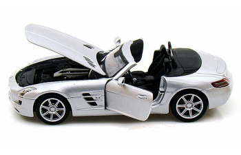 MERCEDES-BENZ SLS AMG Roadster, silver