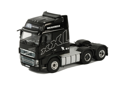 VOLVO FH3 Globetrotter XXL, Premium Line 1:50, черный