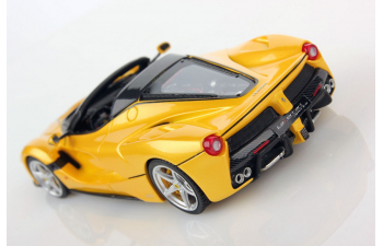 Ferrari LaFerrari Aperta (yellow / black)