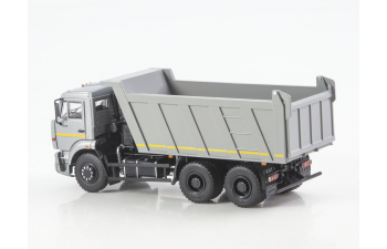 Камский грузовик 6520 самосвал, серый