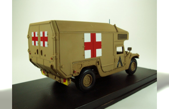 HUMMER H1 medical, sand