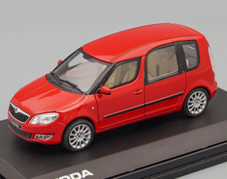 SKODA Roomster (2012), red