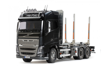 Сборная модель VOLVO FH16 GLOBETROTTER 750 6х4 лесовоз, бревна в комплекте