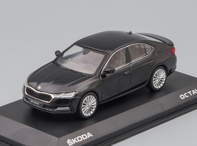 SKODA Octavia A8 Černá Magic